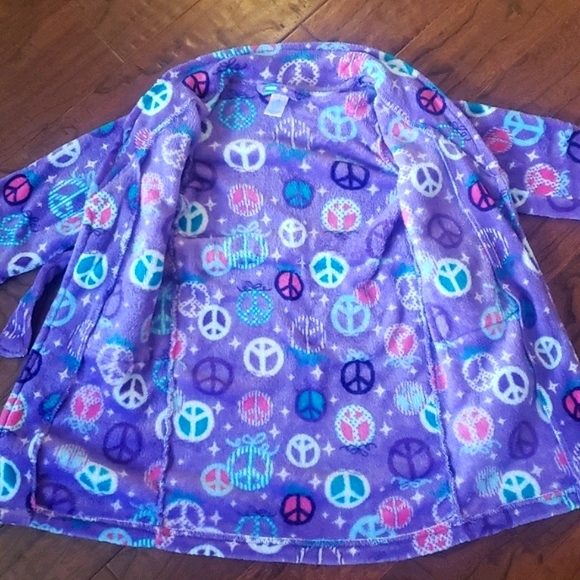 Little Girls Robe - Picture 3 of 5